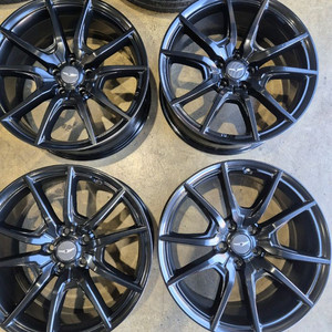 G70 19인치 블랙 휠 (분체도장 후 미장착)