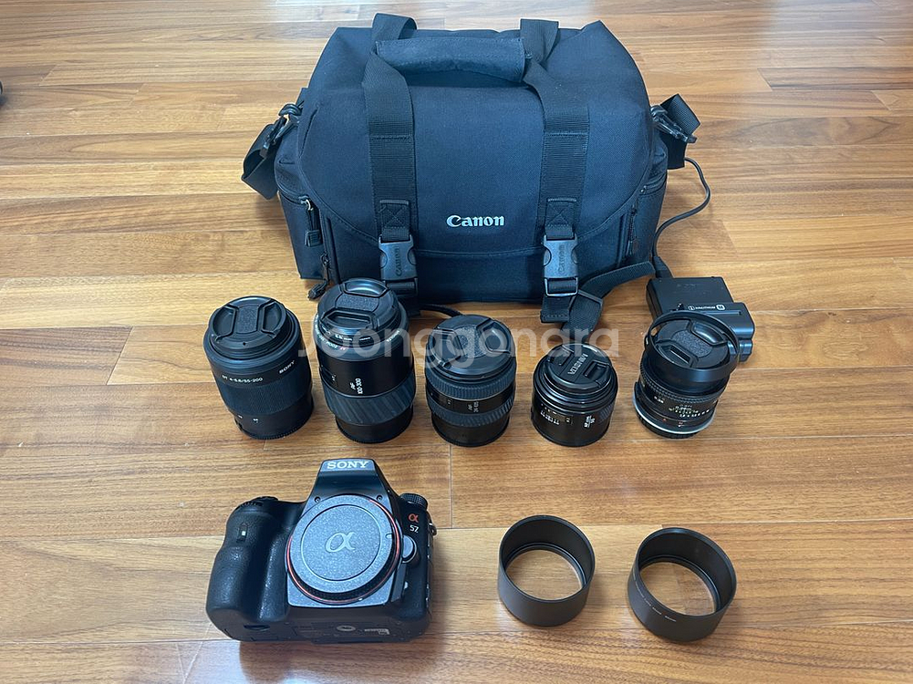 소니 A57 + 렌즈 4+1종 판매합니다--0