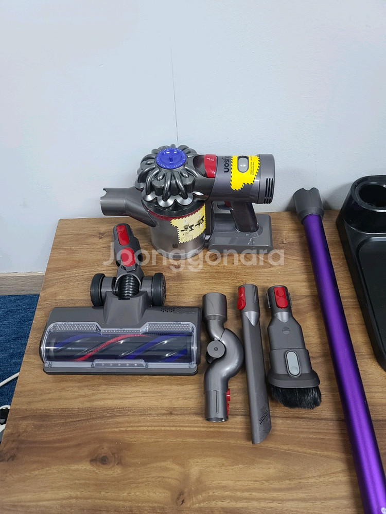 다이슨 무선청소기 V7(삼성배터리 교체>45분 연속작동,전용거치대 포함,전체해체하여 Cleaning완)--2