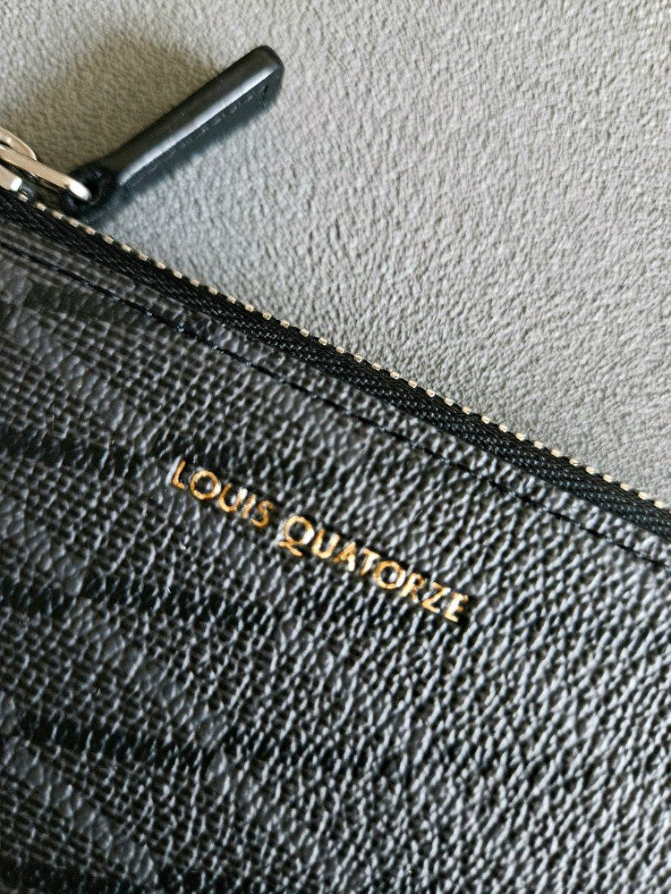 루이까또즈 카드지갑 이미지