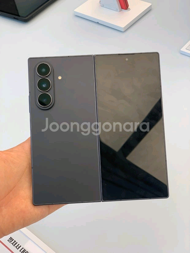 갤럭시7 폴드 1TB 블랙 새것--0