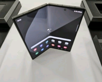 갤럭시7 폴드 1TB 블랙 새것--2