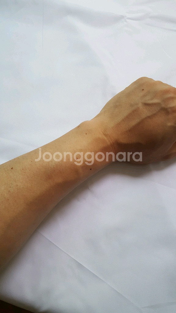 가죽팔찌 써지컬팔찌 남녀공용 새제품--1