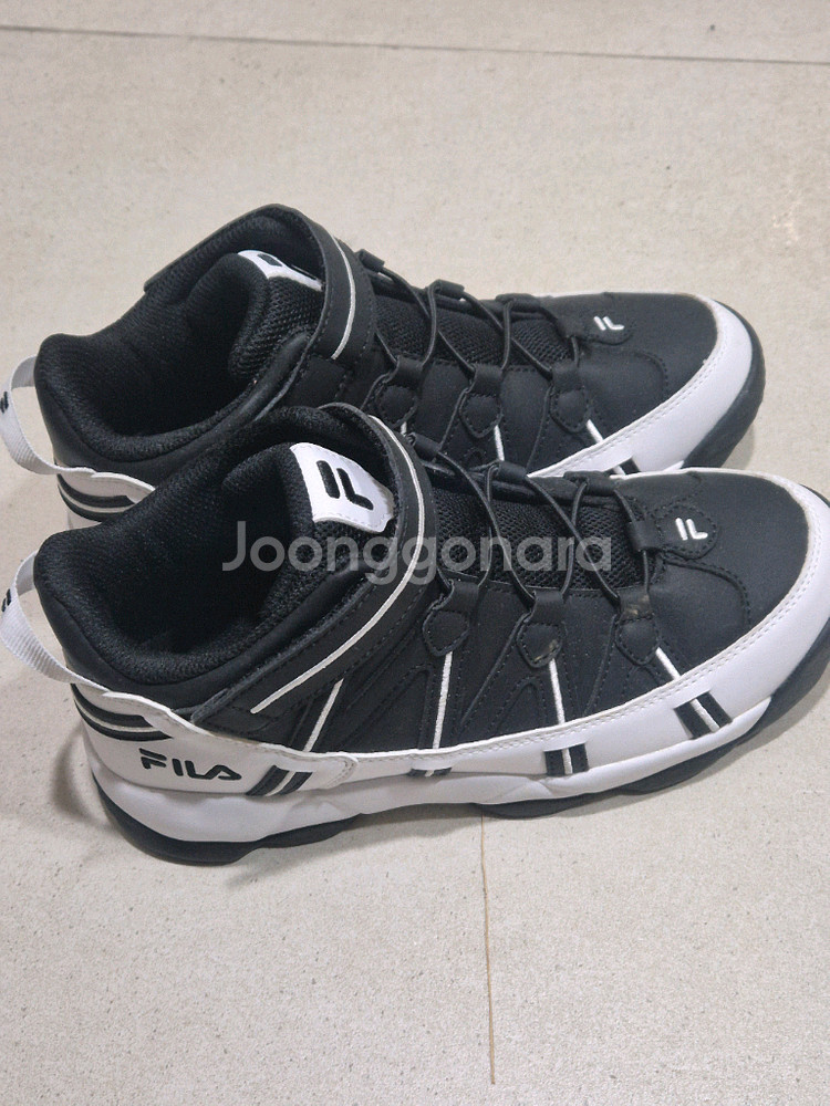 필라(휠라) 스파게티 키즈 운동화 230 (거의새상품)--0