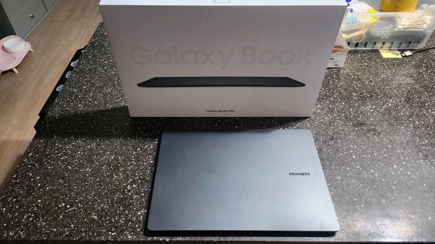 삼성 풀옵 초경량 고성능 i7 갤럭시북3 프로/아몰레드2X/512G 이미지