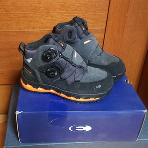 아이더 안전화 다이얼 새상품 고어텍스 등산화 235 이미지