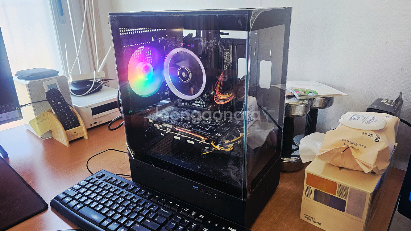 게이밍 컴퓨터 데스크탑 PC 본체 ,32 모니터 세트팝니다--1