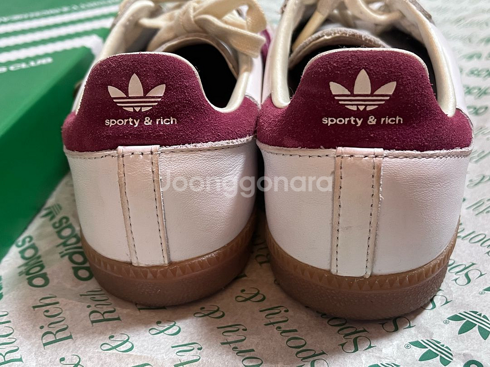 스포티앤리치 아디다스 스니커즈 240--2