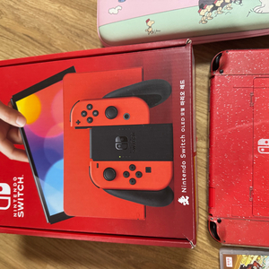 닌텐도스위치 OLED 레드 에디션 및 게임칩