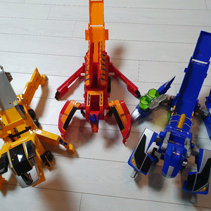 공룡메카드 메가티라노 메가트리케라 메가스피노