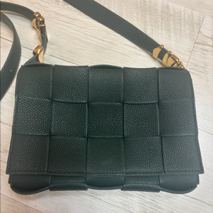 보테가베네타 카세트백 그린