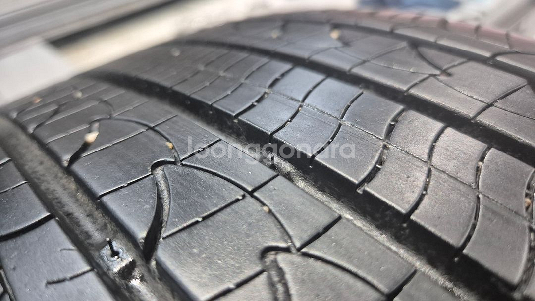 중고 타이어 225 45 17 넥센 타이어 AH8 2254517 2본 6만원--1