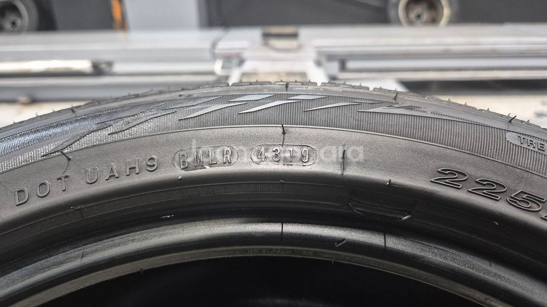 중고 타이어 225 45 17 넥센 타이어 AH8 2254517 2본 6만원--5