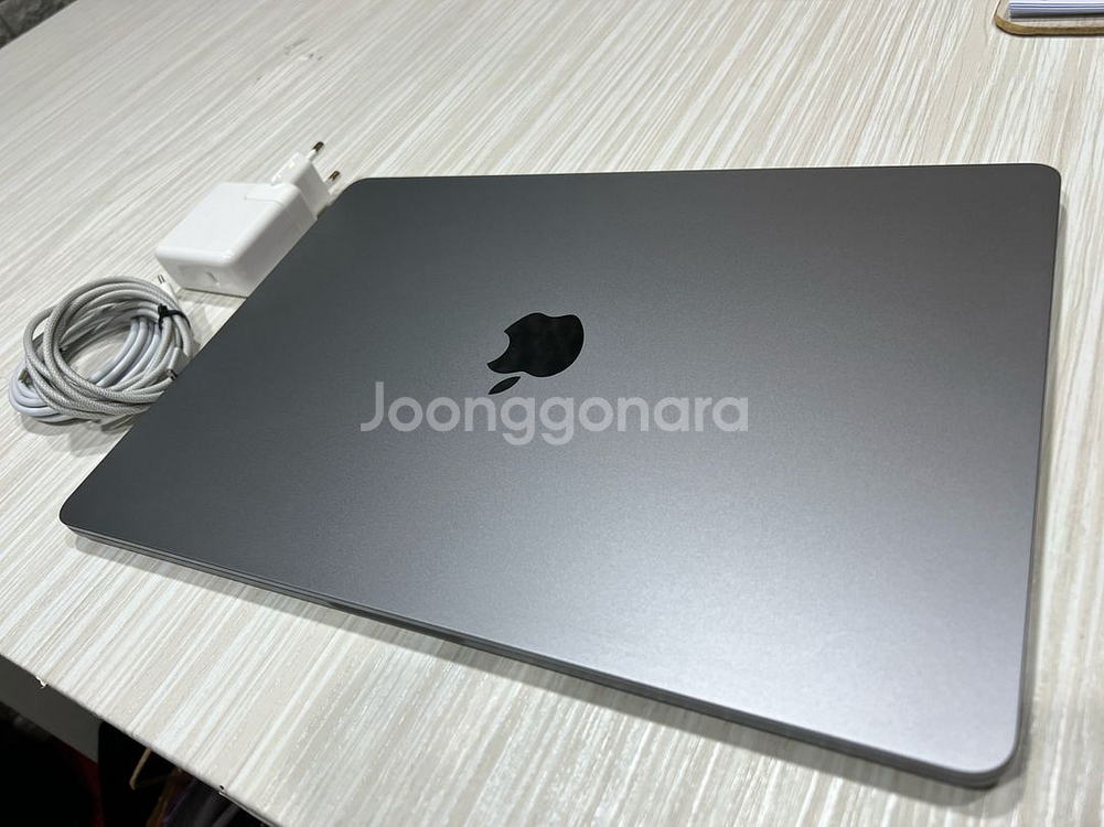 맥북에어 15인치 m2 기본형--1