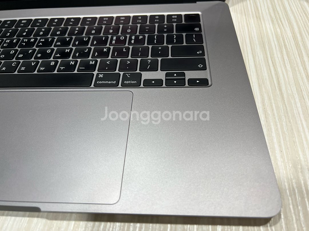 맥북에어 15인치 m2 기본형--3