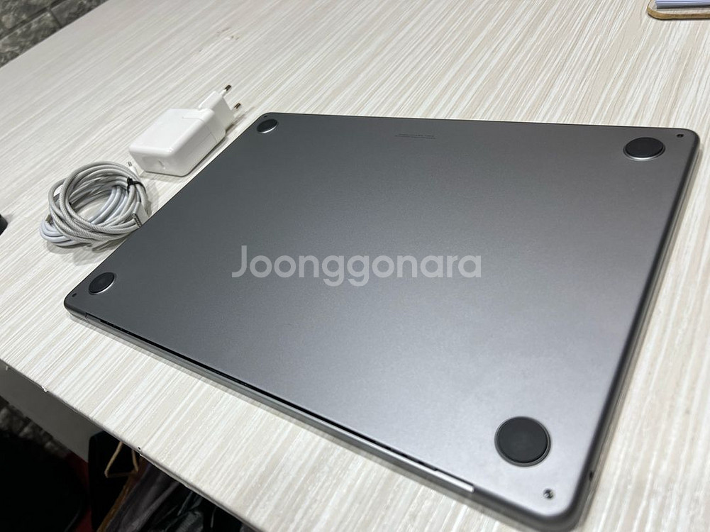 맥북에어 15인치 m2 기본형--5