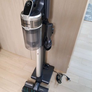 삼성 제트 무선청소기: 새밧데리 장착 4000ㅇmah