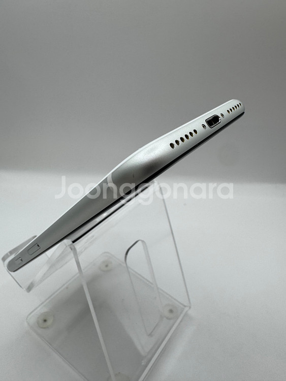 ◆특가◆ 아이폰SE2 128GB 효율84%화이트 20만--5