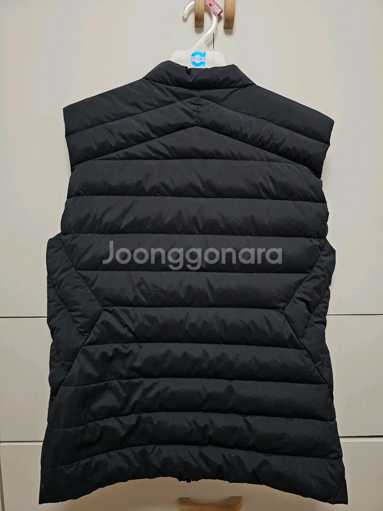 헤지스 경랑 패딩 조끼--1