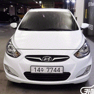현대 엑센트신형 1.4VVT 프리미어 판매 합니다 !!!