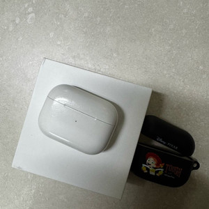 에어팟 프로 1세대 판매합니다