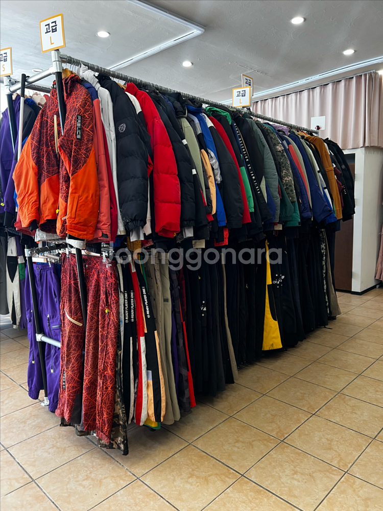 스키렌탈샵 중고 스키복 보드복 아동복 판매합니다--1