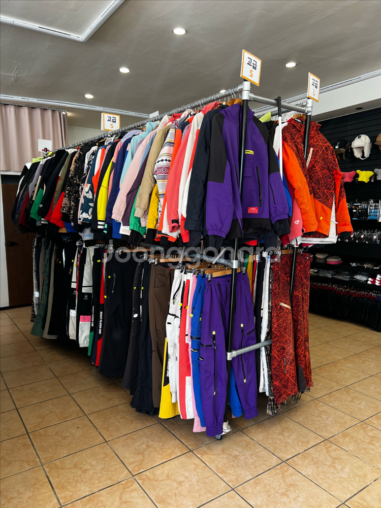 스키렌탈샵 중고 스키복 보드복 아동복 판매합니다--0