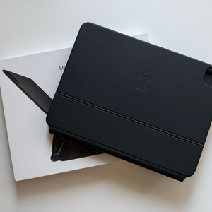 아이패드 11인치 애플 정품 매직키보드 S급 한영 블랙 풀박스 판매