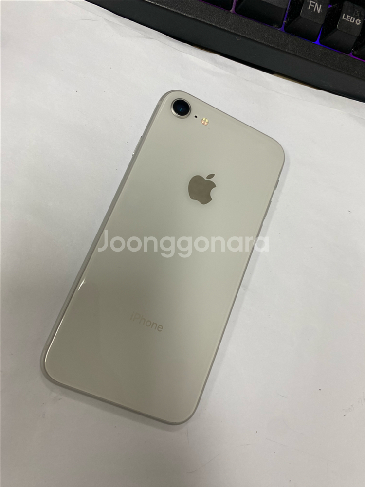 아이폰8 실버 특SSS급 256GB 배터리100%--0