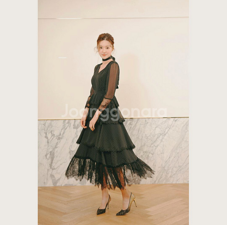 치유의옷장 파리 원피스 (새상품)--1