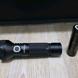 플래시라이트 Sofirn IF22A 2100루멘 21700