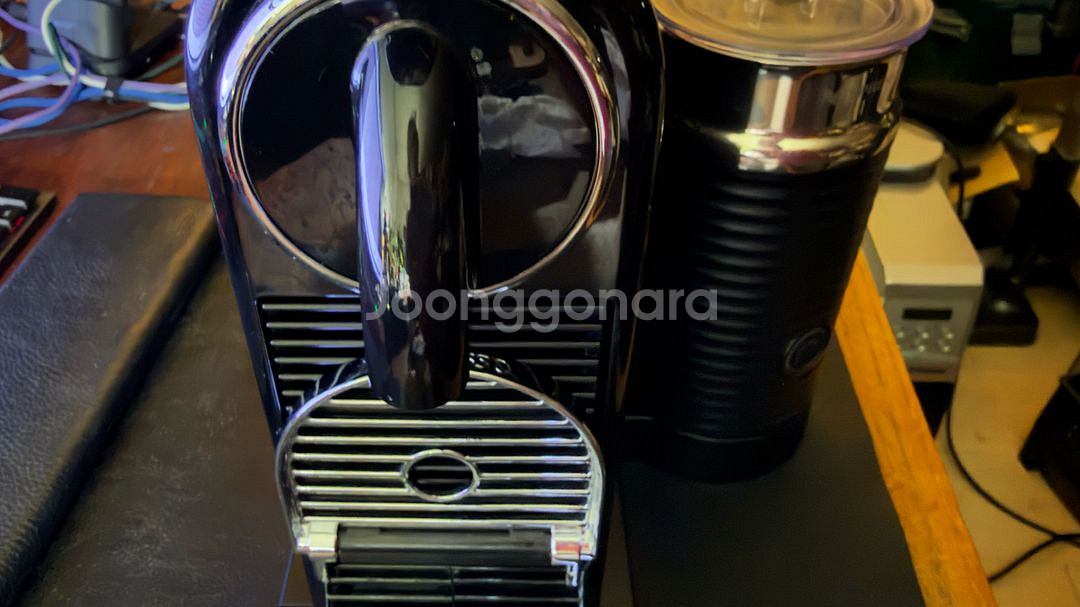 네스프레소 시티즈 앤 밀크 커피머신 우유거품기 2개--2