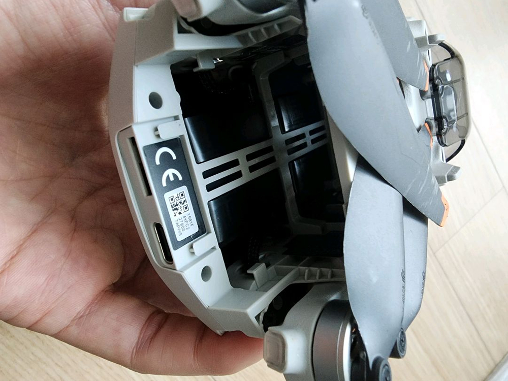 DJI Mini 3 pro 플라이 모어 킷 플러스 드론 세트 (새상품급)--5