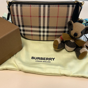 버버리 올림피아 빈티지 체크 가방 & 키링 이미지