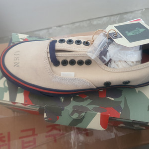 반스 VN0A4BV99RE1 판매합니다.