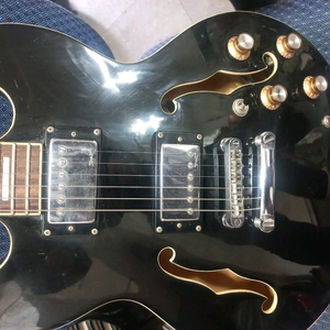 스피어 세미 할로바디 일렉기타