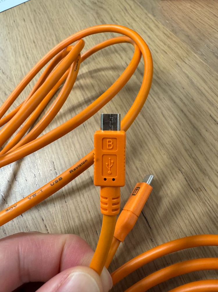 테더툴즈 USB-C 마이크로B 케이블 이미지