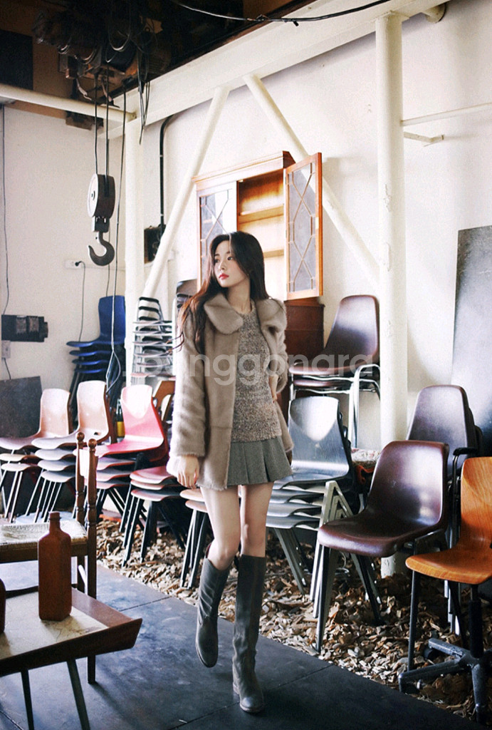 (새상품 택있음)밀크코코아 제작 퍼 코트--0