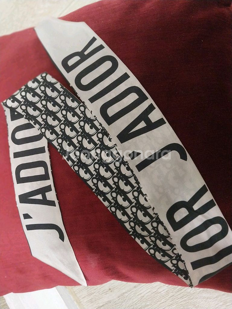 크리스찬 디올 오블리크 스카프 90cm--1