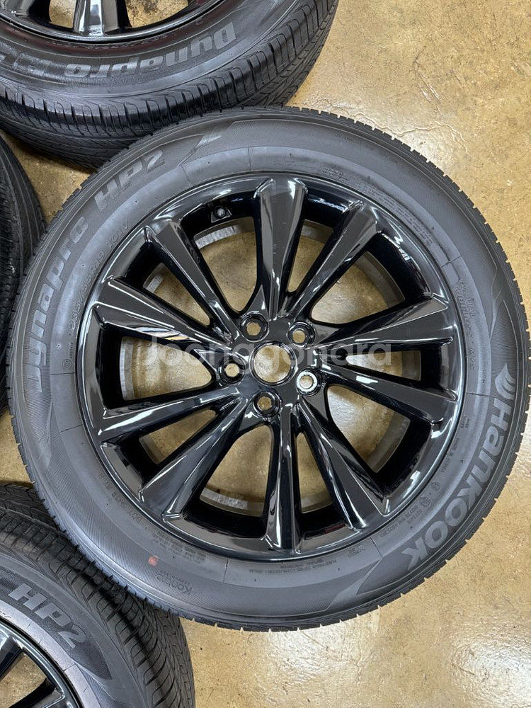 더 뉴 카니발 19인치 순정휠타이어 팝니다--2