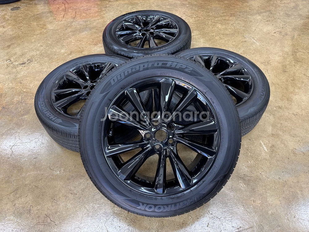 더 뉴 카니발 19인치 순정휠타이어 팝니다--0