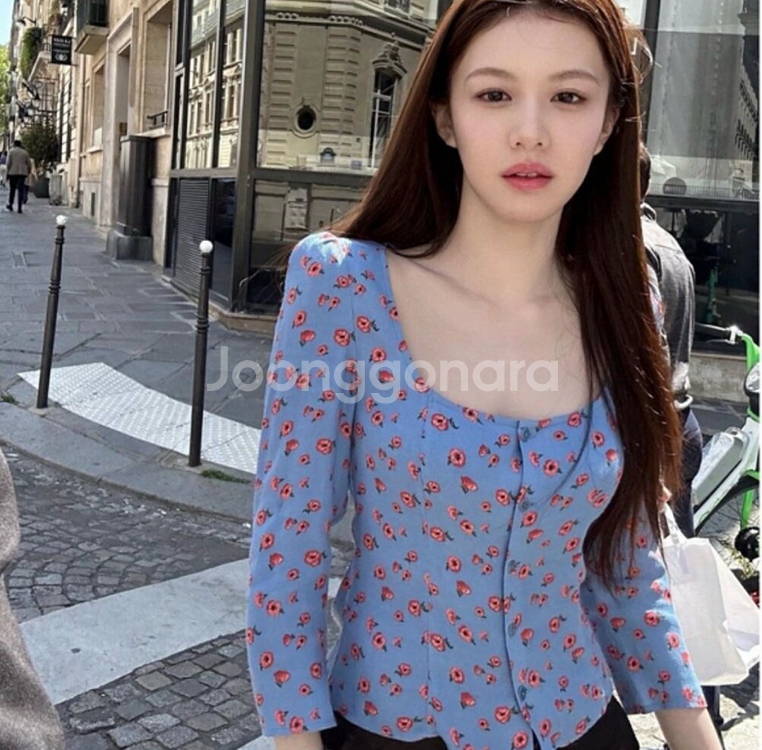 리포메이션 조르자 블라우스 (고윤정 착용)--0