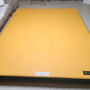 캠핑 에어매트랑 에어펌프팝니다/ 에어포스, 브라보ov10 가격내링 이미지