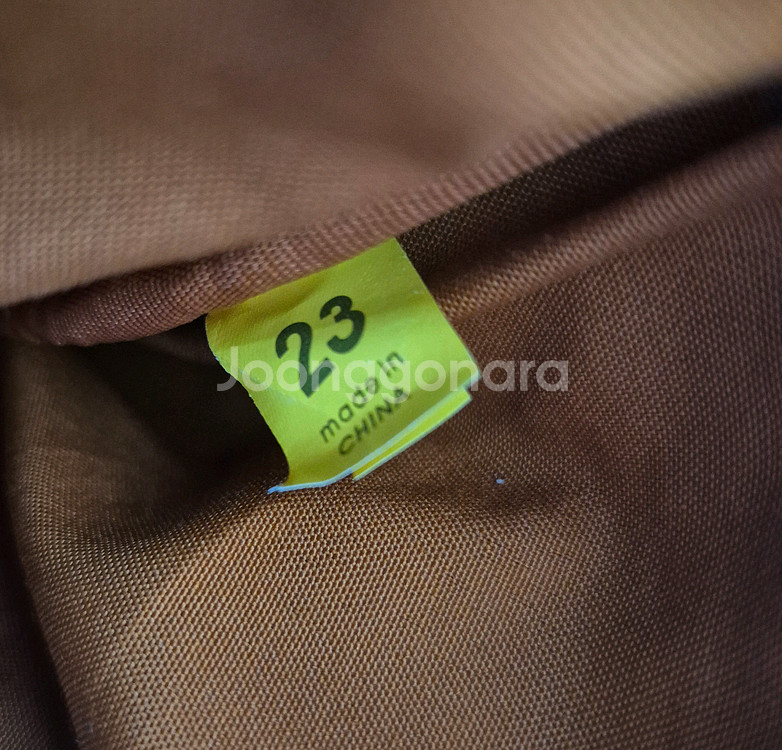 만다리나덕 가죽백팩 크로스백 새상품--6