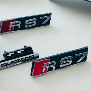 아우디 RS7 튜닝 부품 세트(사이드미러 커버) [망치기어봉, 앰블럼 포함]