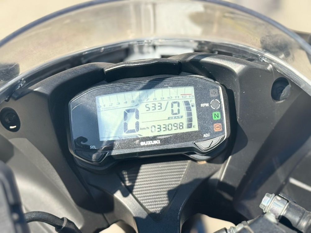 스즈키 gsx-r 125cc 19년식 3만키로 흰색컬러 판매합니다 이미지