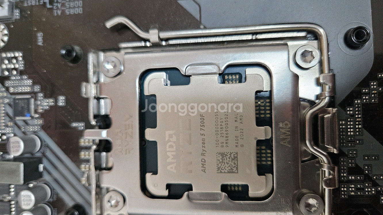 AMD 라이젠 7500F + B650M K 판매--0