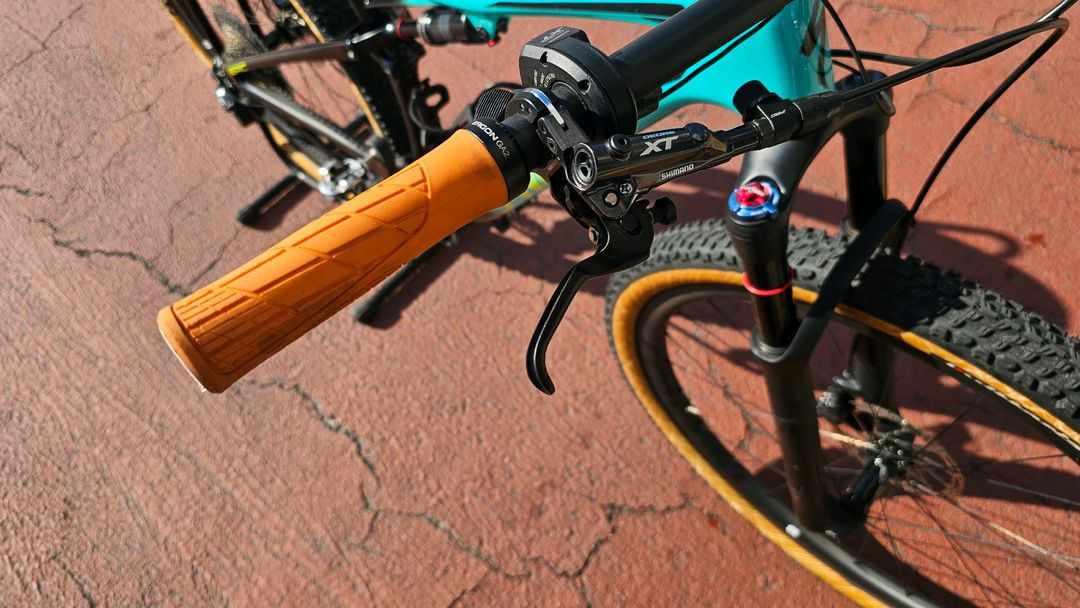 에스웍 에픽풀샥 m사이즈 조립 mtb--4