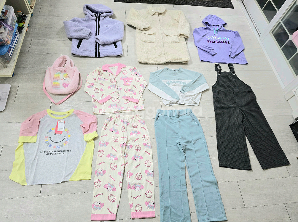 여아옷150사이즈 일괄 4만원!(잠바, 롱코트, 후드티, 기모바지 등 새옷포함)--0