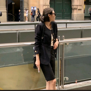 유메르 마틸다 트위드 자켓 블랙